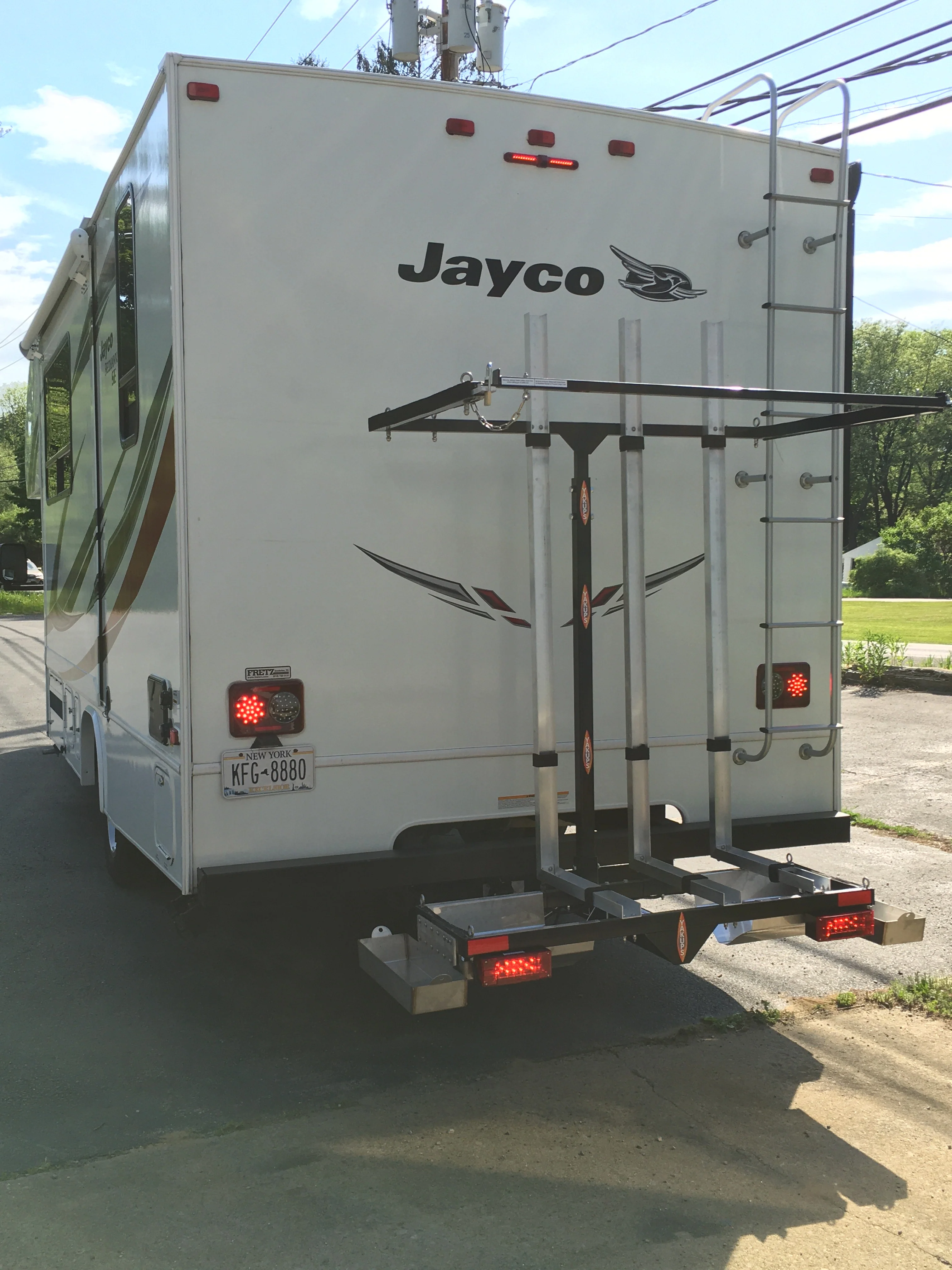 Accessory Lighting wired to RV Rack, Brake, signals, & running lights - Image 3